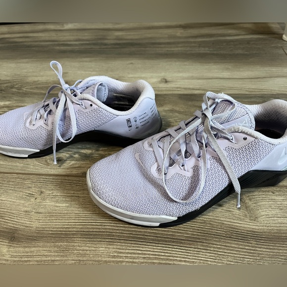 Nike Metcons - Picture 1 of 5
